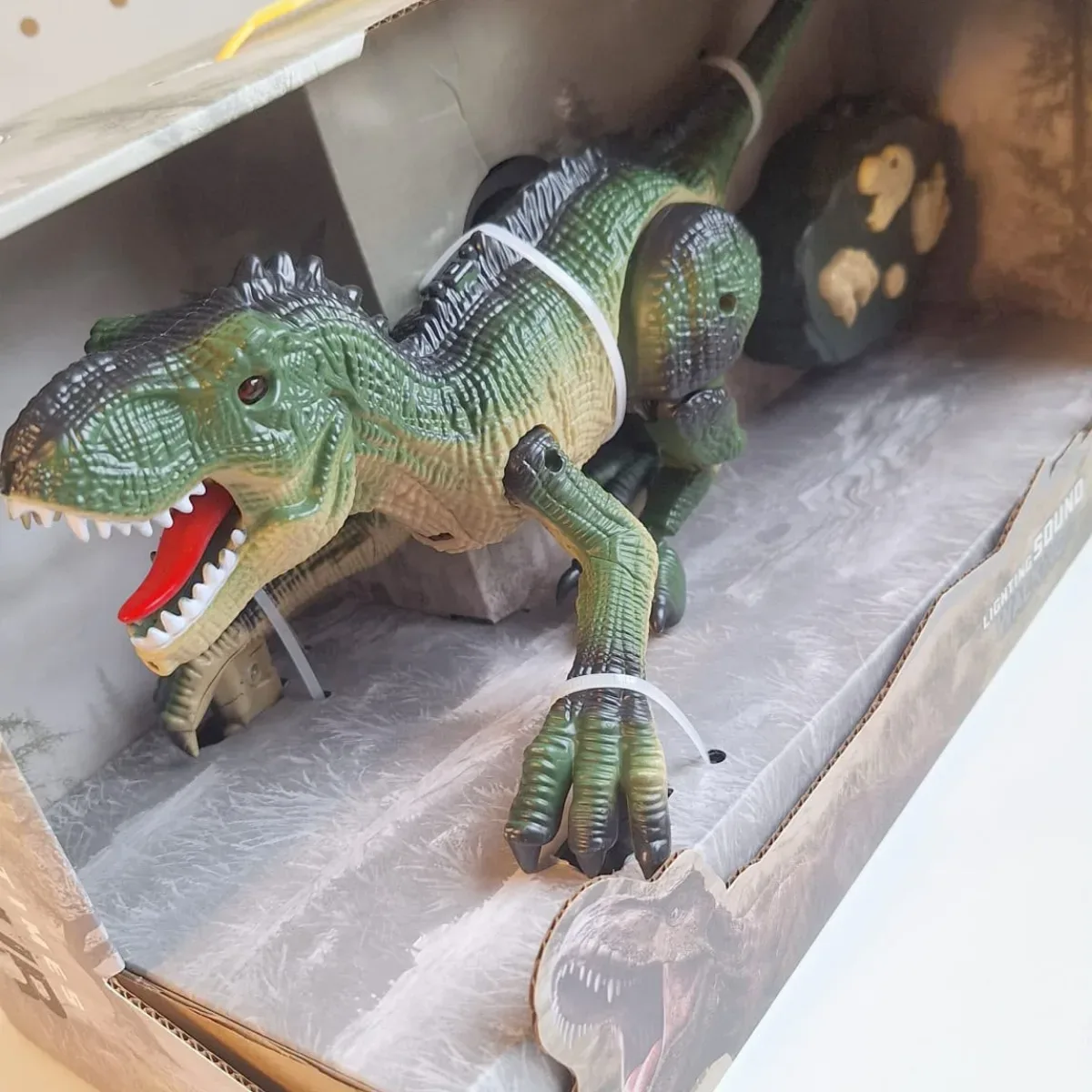 Dinosaurio a Control Remoto