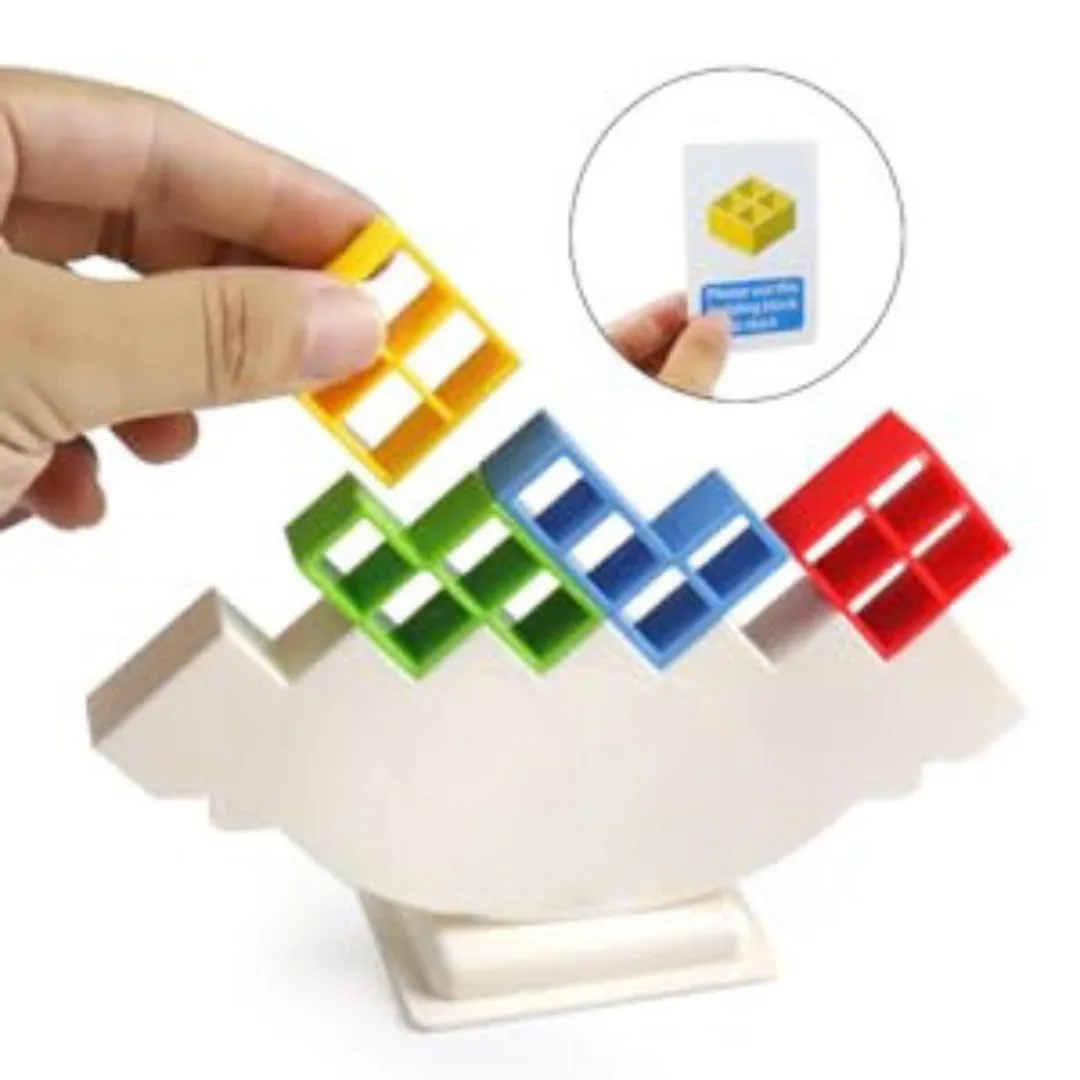 Torre de Equilibrio en Valija